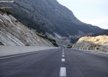 Prokurimet publike, 50 kompanitë e mëdha marrin 55% të parave –