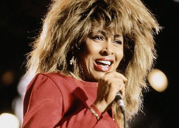Bota e muzikës vajton Tina Turner, yjet e skenës nderojnë “legjendën” –