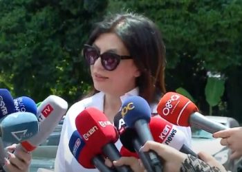 A duhet të japë dorëheqjen Berisha? Ja si përgjigjet Topalli –