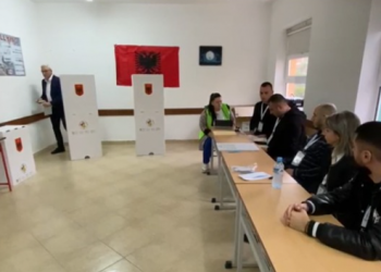 Elbasan/ Mungesa e internetit, problem për votimin në disa fshatra –