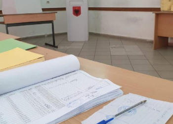 Probleme me votimin tek “Dëshmorët e Lirisë”/Aparatura nuk funksionon –