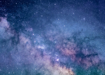 Yjet po “zhduken” nga qielli i natës, paralajmërojnë astronomët –