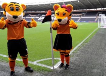 Ngacmoi seksualisht maskotën e Hull City, policia në kërkim të “id*otit anglez” –
