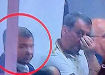 Jam i pastër, po më godisni –