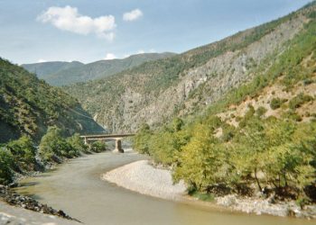 “Shkoi të punojë tokën dhe nuk u kthye më”/ Familja denoncon humbjen e 46-vjeçarit, dyshohet se…