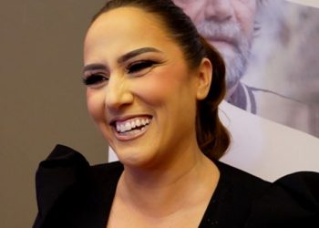 Përse njerëzit po mendojnë se Arbana Osmani po i futet muzikës? –