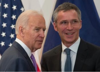 Tensionet ndërkombëtare bëjnë që Biden t’i kërkojë një favor të madh Stoltenbergut –
