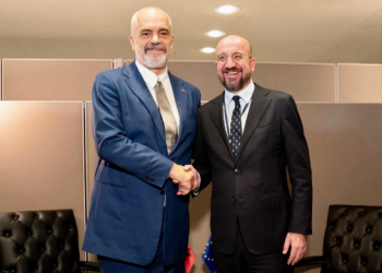 Rama sot në Bruksel/ Kërkoi ndërhyrjen e Macron dhe Scholz për zbatimin e planit franko-gjerman për Kosovën –