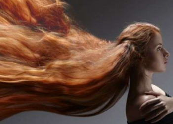 Arsyeja/ Ushqehej me flokët e saj, mjekët gjejnë 700 gram qime në stomakun e 12-vjeçares –