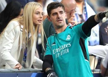 “Mezi prisnin për të njollosur emrin tënd”/ Bukuroshja izraelite mbron Courtois –