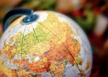 Kina, Rusia dhe aleatët e tyre autokratë përballë aleancës së drejtuar nga SHBA –