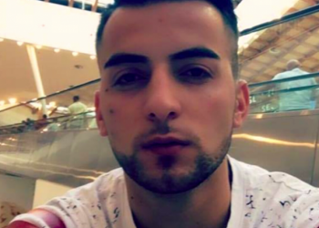 Tragjike/ Përplaset me makinën, humb jetën i riu shqiptar në Itali –