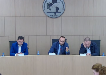 ‘Kutia e burgut e paligjshme’, KAS shpall fitues kandidatin e PS-së –