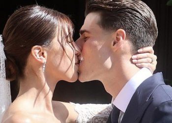 Si një princ, ja fotot e martesës së titullarit të Chelsea –