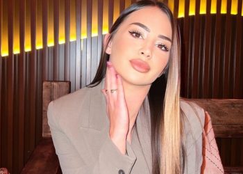 Kiara Tito mahnit me pozat e reja nga Turqia –