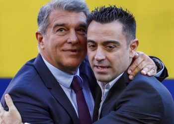 Xavi kërkon rritje page për stafin e tij por Barcelona “bën sikur nuk kupton” –