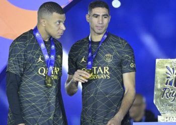 Kur interesat përplasen, ka telashe/ Agjenti i Hakimit sulmon nënën e Mbappe –