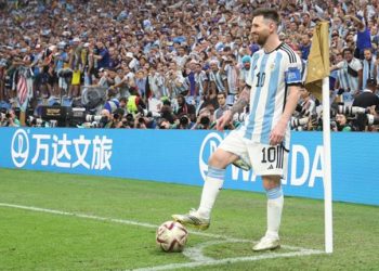 Dalin çmimet për biletat e miqësores së Pekinit, gjysma e rrogës për të parë Messi & Co. –