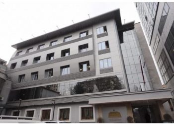 Sot u arrestua për korrupsion, zyrtarja e lartë ishte gjobitur për propagandë për kandidatët e Ramës –