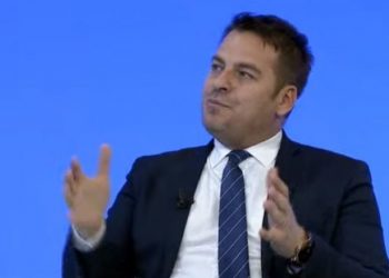 Trazirat u nisën nga serbët, Borrel nuk përfaqëson vlerat e BE-së –