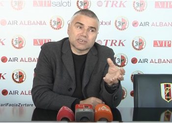 Idrizi nuk toleron më: Në Vlorë, nuk dua “zvarranikë”!