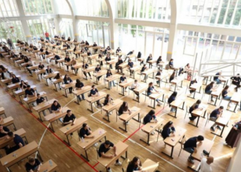 Rezultatet e “Gjuhes së Huaj”, rritet me 20 % numri i nxënësve që ngelin –