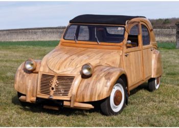 Timber Citroen 2CV thyen rekord, shitet për mbi 210 mijë euro –