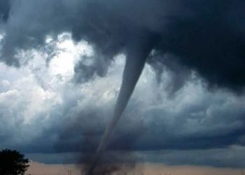 Tornado bën kërdinë, 1 person ka humbur jetën e 20 janë plagosur –