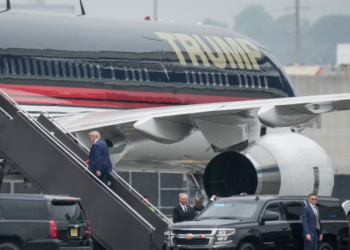 Trump lë gjykatën pa kufizime udhëtimi për lirimin me kusht –