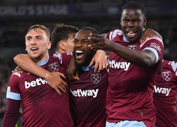 Anglia në festë! West Ham është fitues i Conference League –