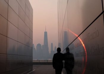 Cilësia e dobët e ajrit nga zjarret kanadeze ndikon deri në Karolinën e Veriut –