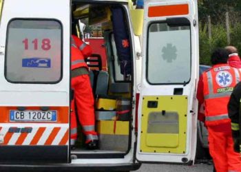 Ambulanca nuk mbërrin në kohë, vdes 19-vjeçarja shtatzënë –