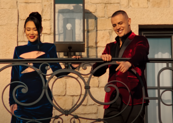 Modelja ruse konfirmon martesën me Don Xhonin, ja fotoja e unazës –