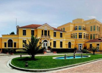 Paçi një ditë të gëzuar –