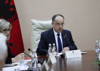 Begaj kërkon nga Këshilli për Sigurinë Kombëtare masa kundër sulmeve kibernetike –