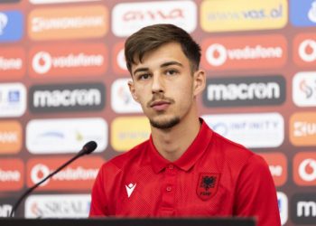 Do të jap maksimumin për Kombëtaren, ëndrra ime mbetet… –