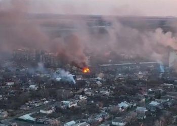 Trupat ukrainase sulmojnë Bakhmutin