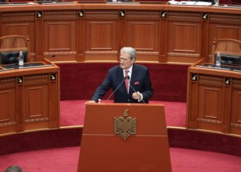 Sulmet e Ramës për Kurtin, Berisha: Flet si vasal i Vuçiçit