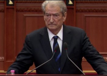 Rama dhe Vuçiç projektuan Serbinë e Madhe –