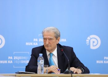 “Kërkuan 500 mijë euro për videon”, çfarë tha Berisha për takimin me Almën –