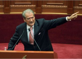 Bashkohuni në protesta, rrugë tjetër s’ka –