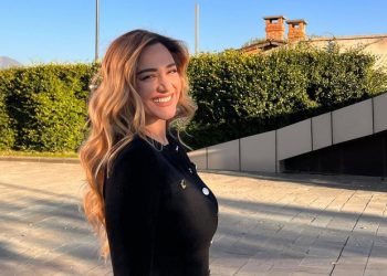 Flinim 5 vetë në një dhomë e kuzhinë –