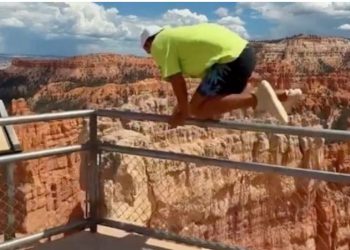 Bëri shaka, por burri gati bie në humnerë (VIDEO) –