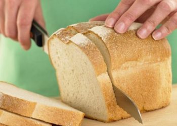 4 arsye përse nuk duhet ta teproni me bukën –