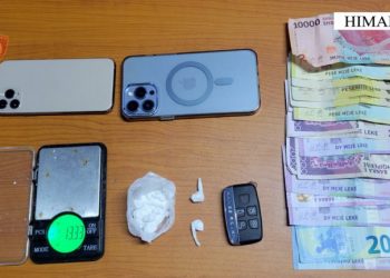 Shpërndante drogë në lokalet e Himarës, arrestohet 27 vjeçari –