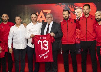 Shembulli ideal për të rinjtë –