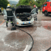 Ishte parkuar para Bashkisë së Durrësit, digjet automjeti –
