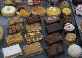 Përdoret në mbi 6 mijë produkte, OBSH pritet të shpallë si kancerogjen ëmbëltuesin –