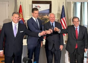 Tensionet në Kosovë rriten/ SHBA ngre dolli në Serbi –