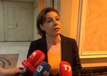 Të panevojshme dhe mesazh i rrezikshëm –